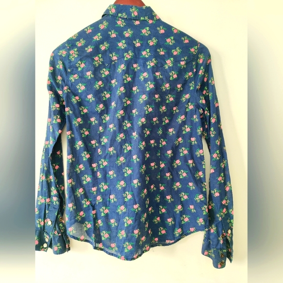 Forever 21 Long-sleeved Floral Button-up Size S Women's - Picture 2 of 4